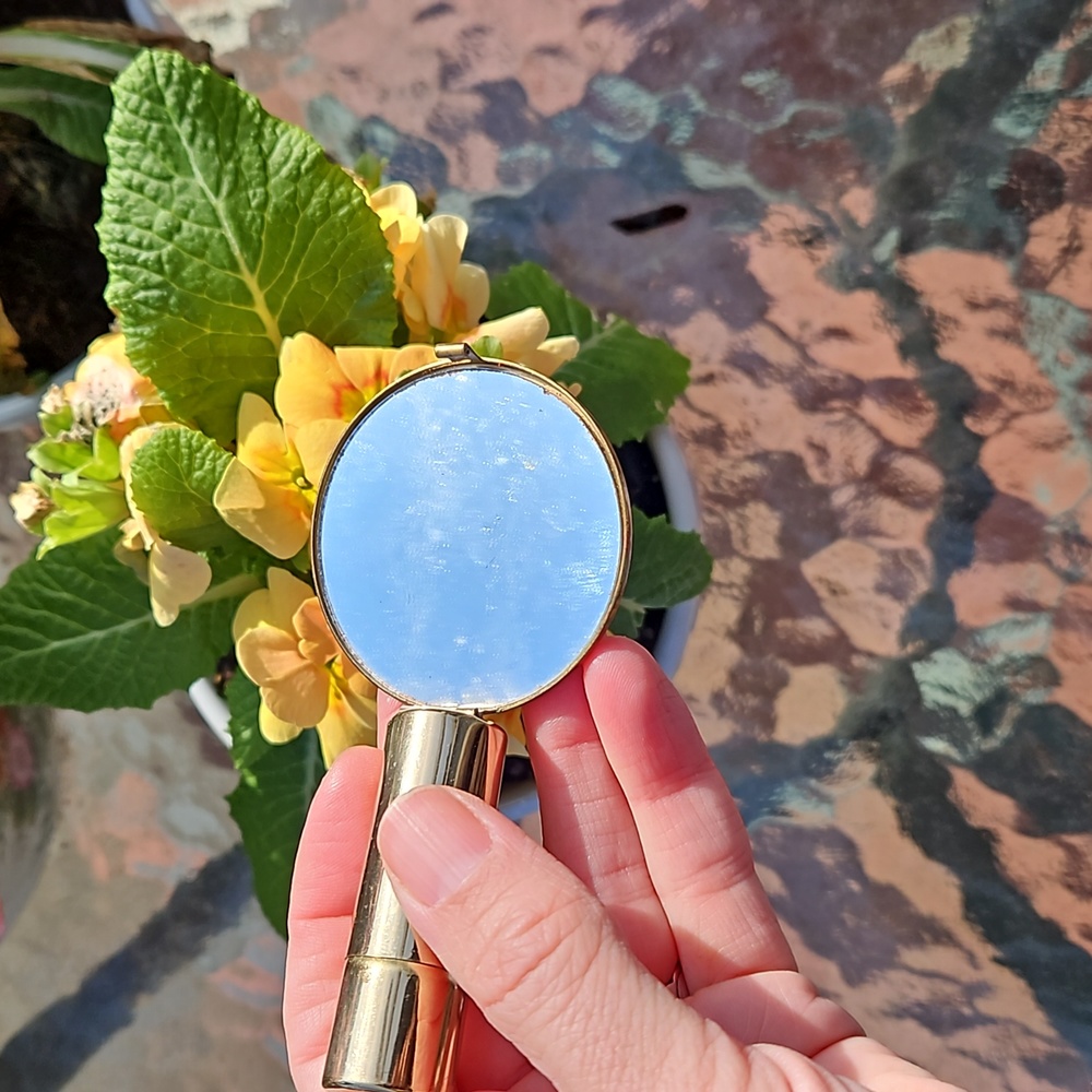 Vintage compact and lipstick case - Picture 7 of 11